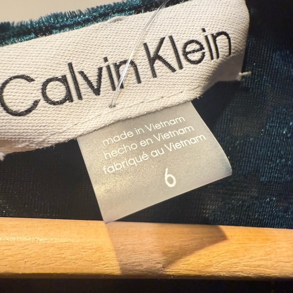 NWT Calvin Klein Burnout Leopard Velvet Puff-Sleeve Wrap Tie Dress Teal - Picture 6 of 11